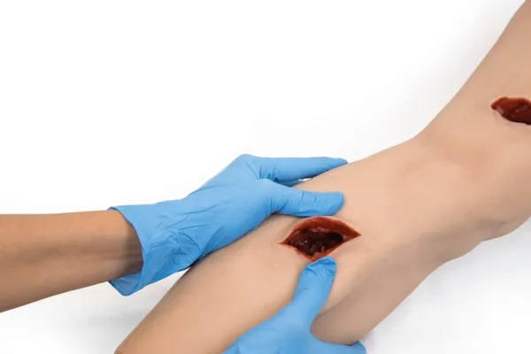 Wound Packing Bein Tasktrainer