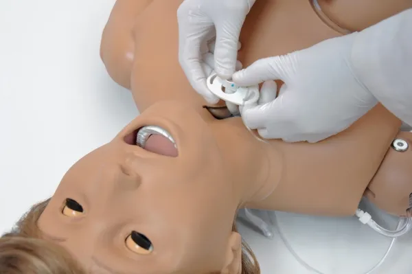 Erweiterte Clinical Chloe Krankenpflegepuppe